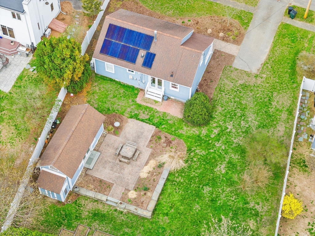 11 Norman Ave