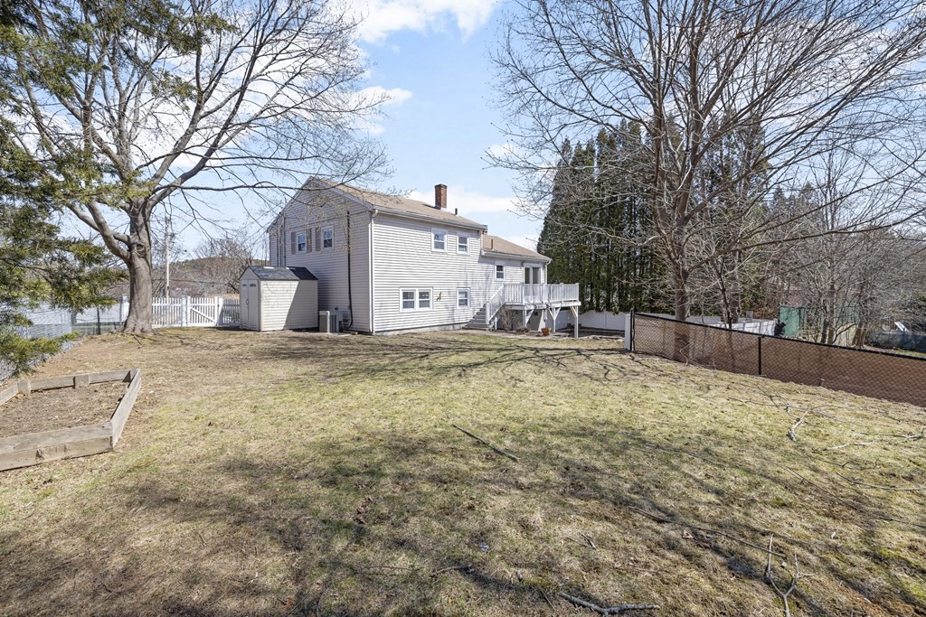 160 Ravenswood Road