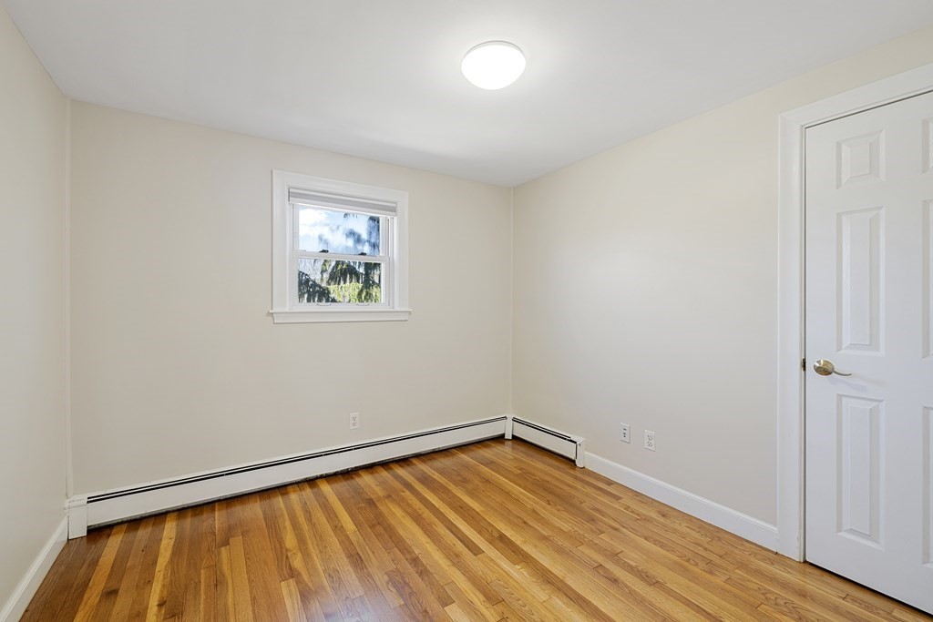 160 Ravenswood Road