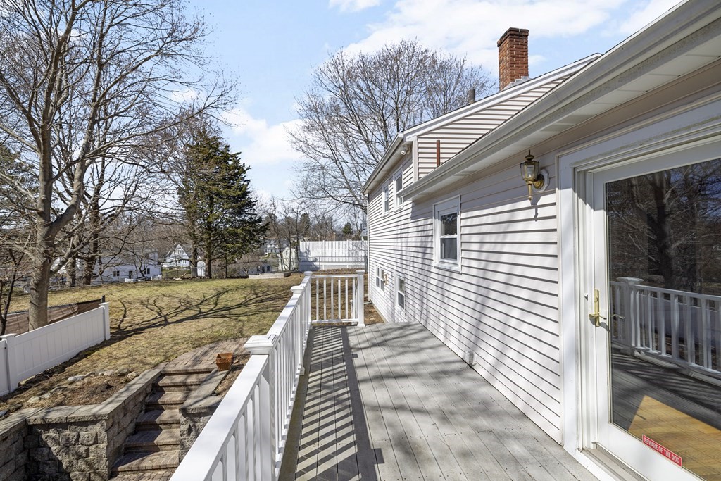 160 Ravenswood Road