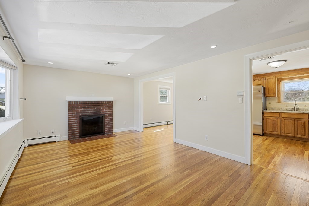 160 Ravenswood Road