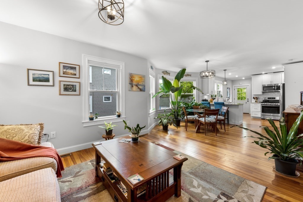 30 Gloucester St # 30