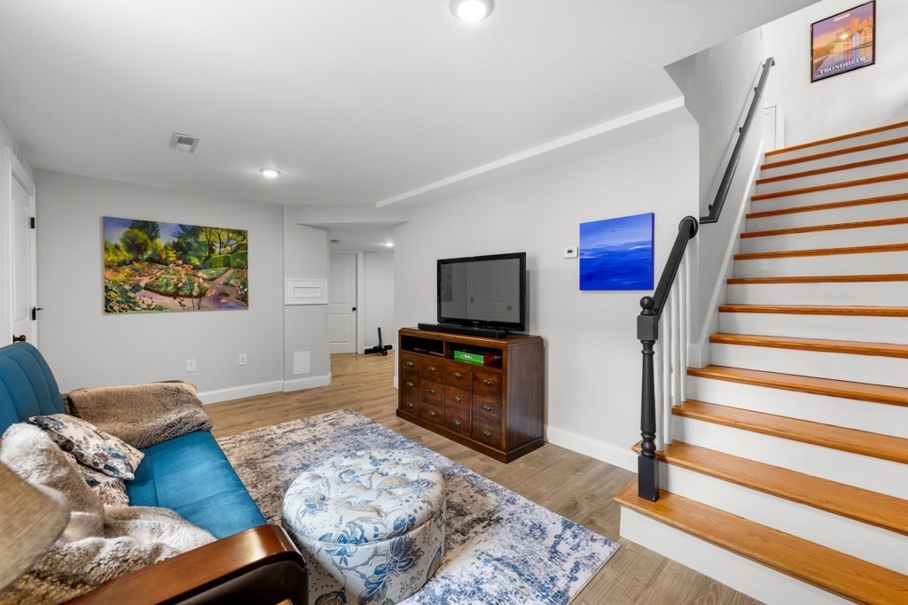 30 Gloucester St # 30