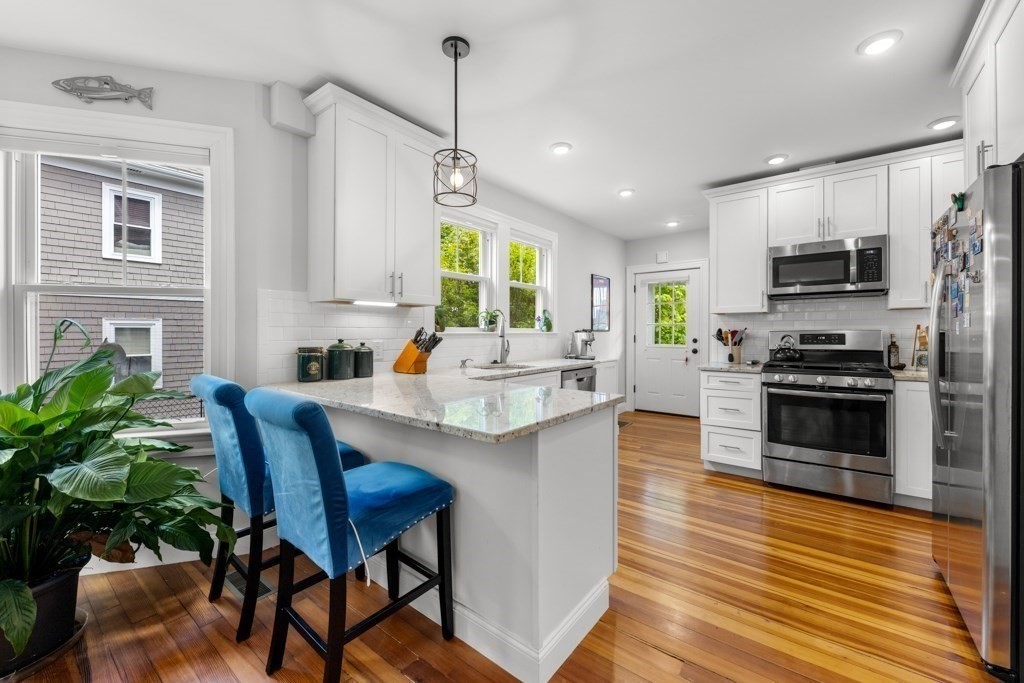 30 Gloucester St # 30