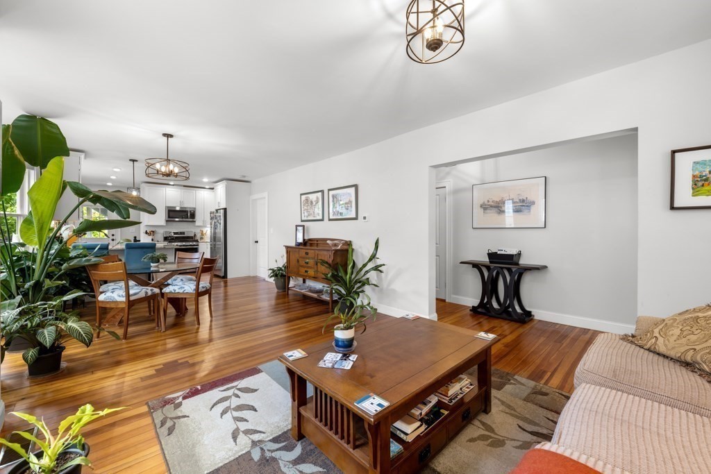 30 Gloucester St # 30