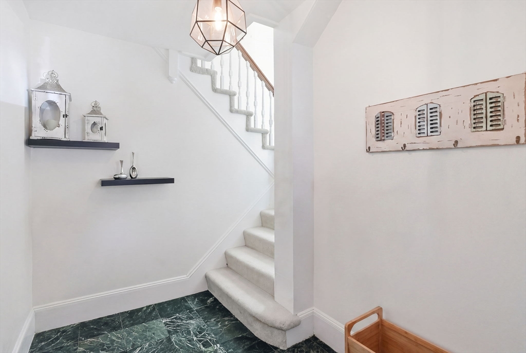 19 Sherman St # 2