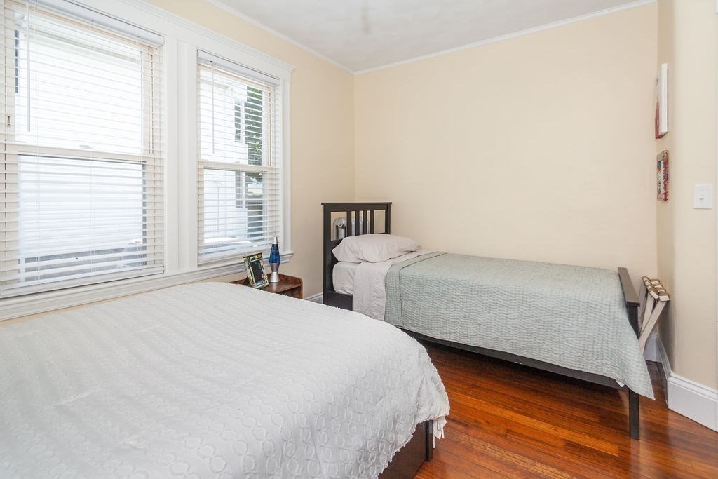 11 Stuart St # 1