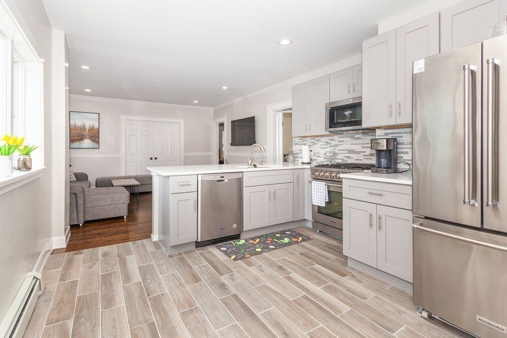 11 Stuart St # 1