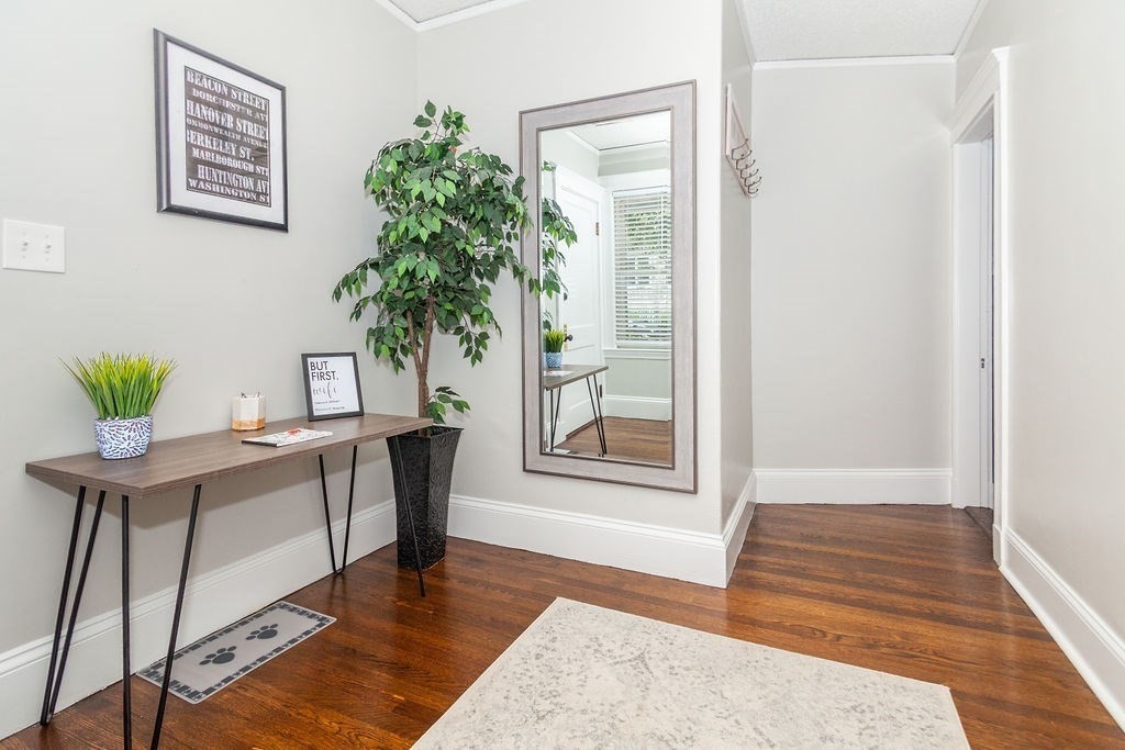 11 Stuart St # 1