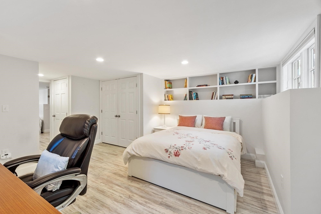 11 Brookford St # 11