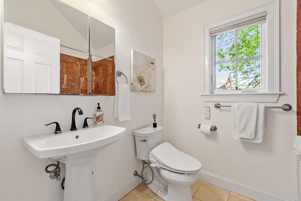 11 Brookford St # 11