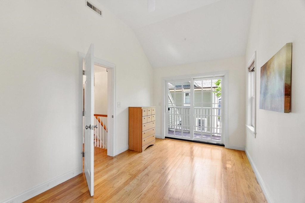 11 Brookford St # 11