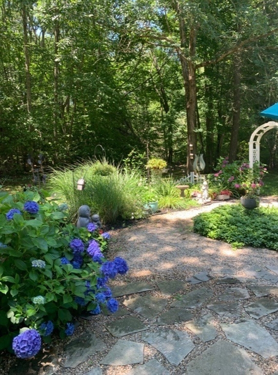 110 Country Rd
