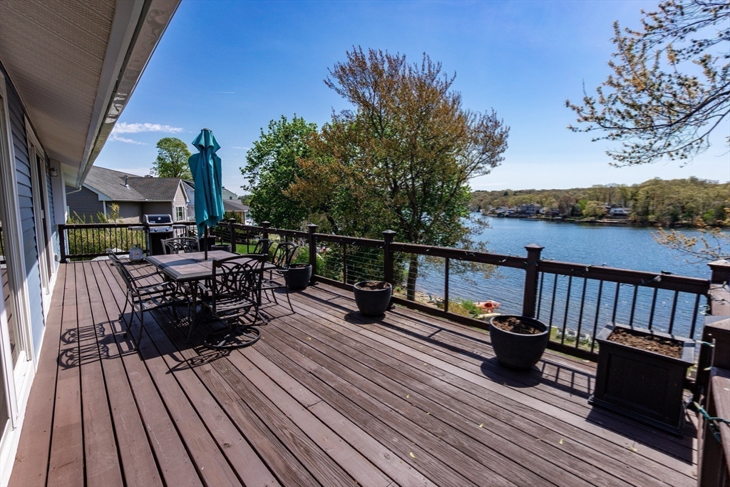 63 Fort Meadow Dr