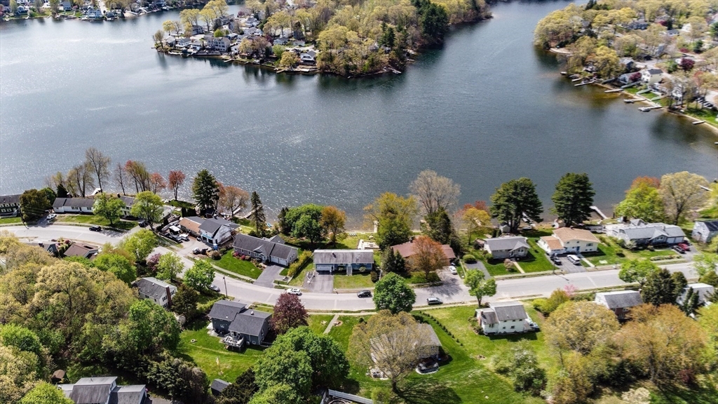63 Fort Meadow Dr