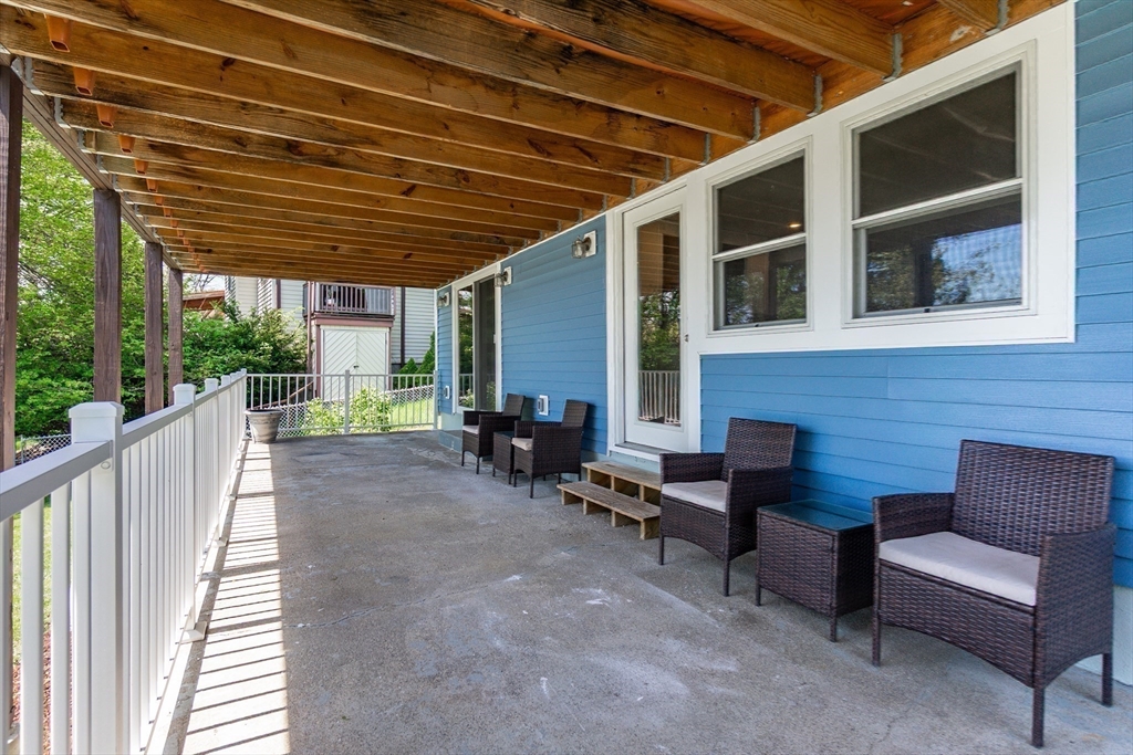 63 Fort Meadow Dr