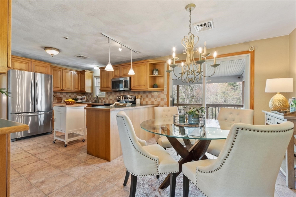 13 Groton Shirley Rd