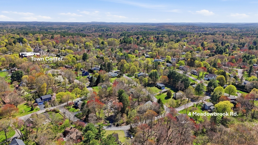 4 Meadowbrook Rd