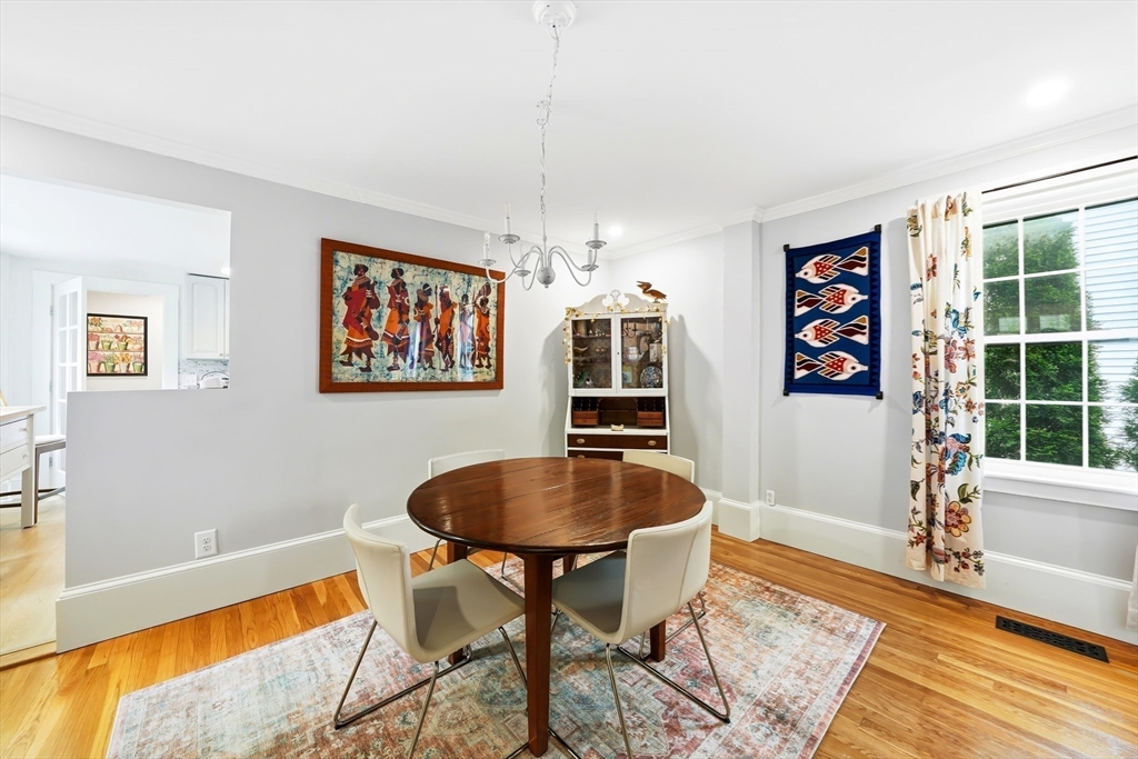 11 Beacon St