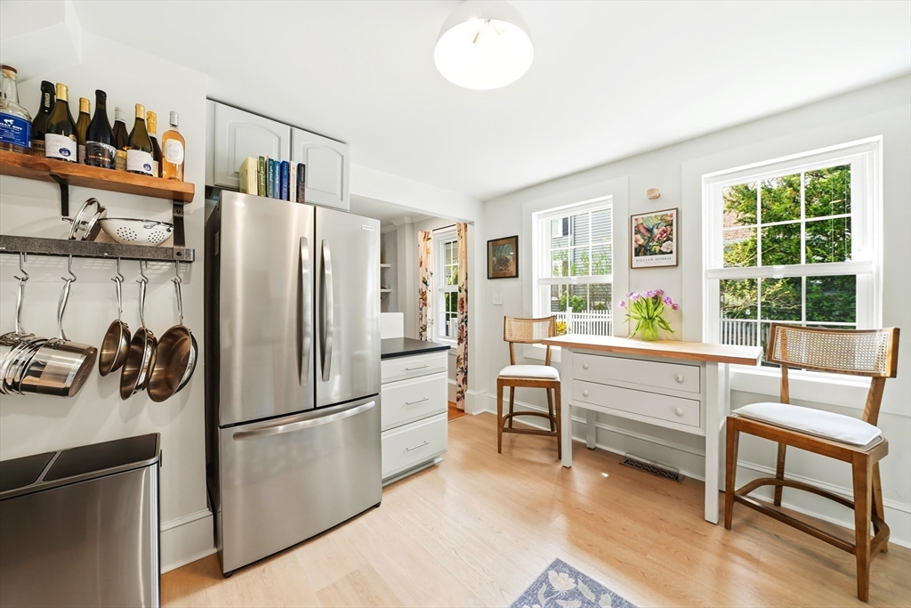 11 Beacon St
