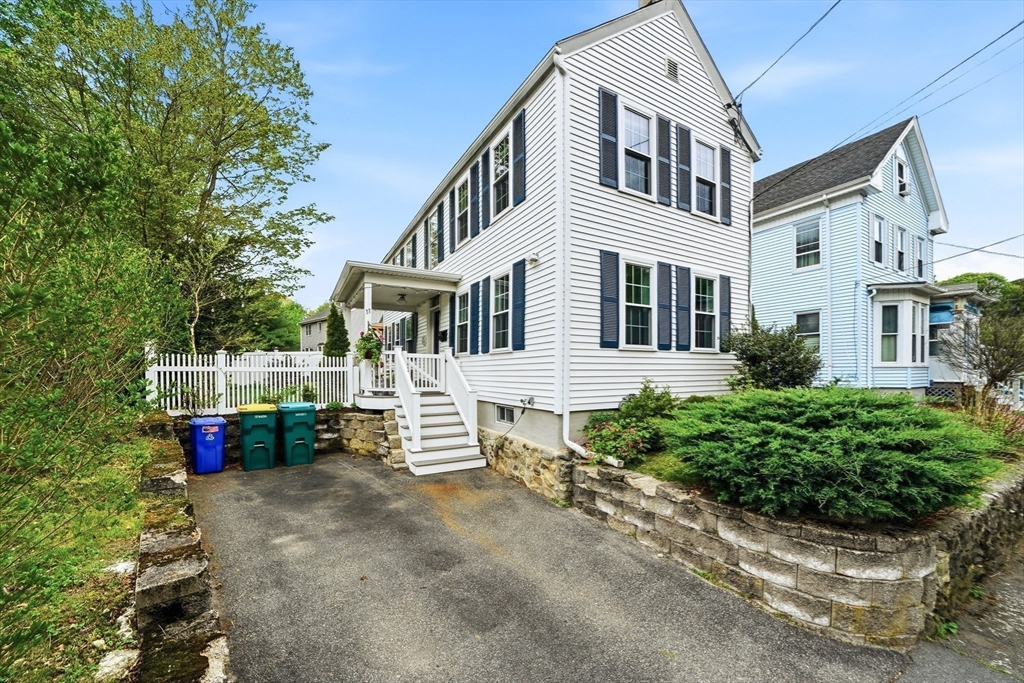 11 Beacon St