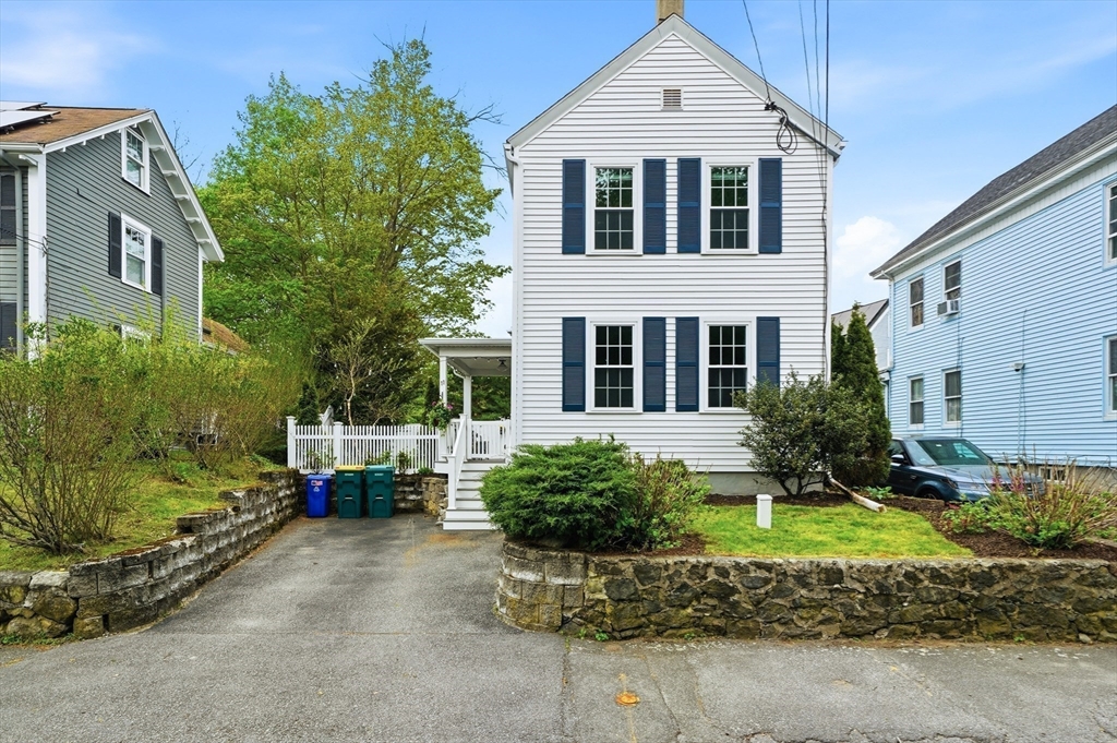 11 Beacon St