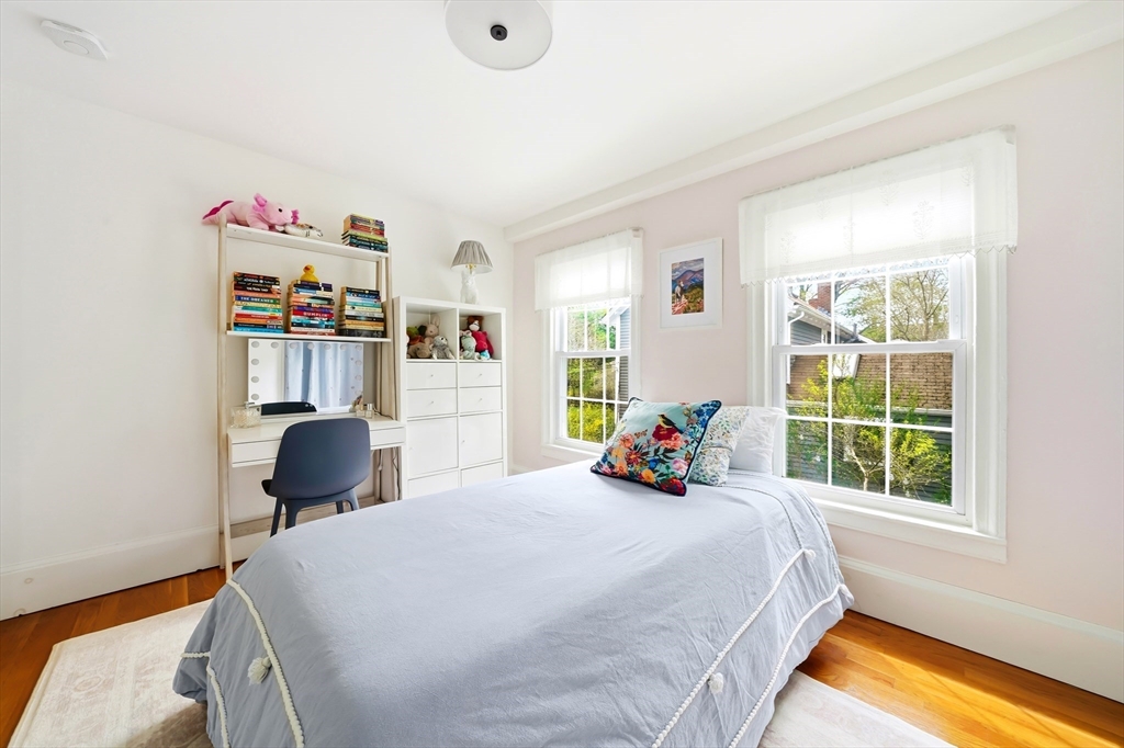 11 Beacon St