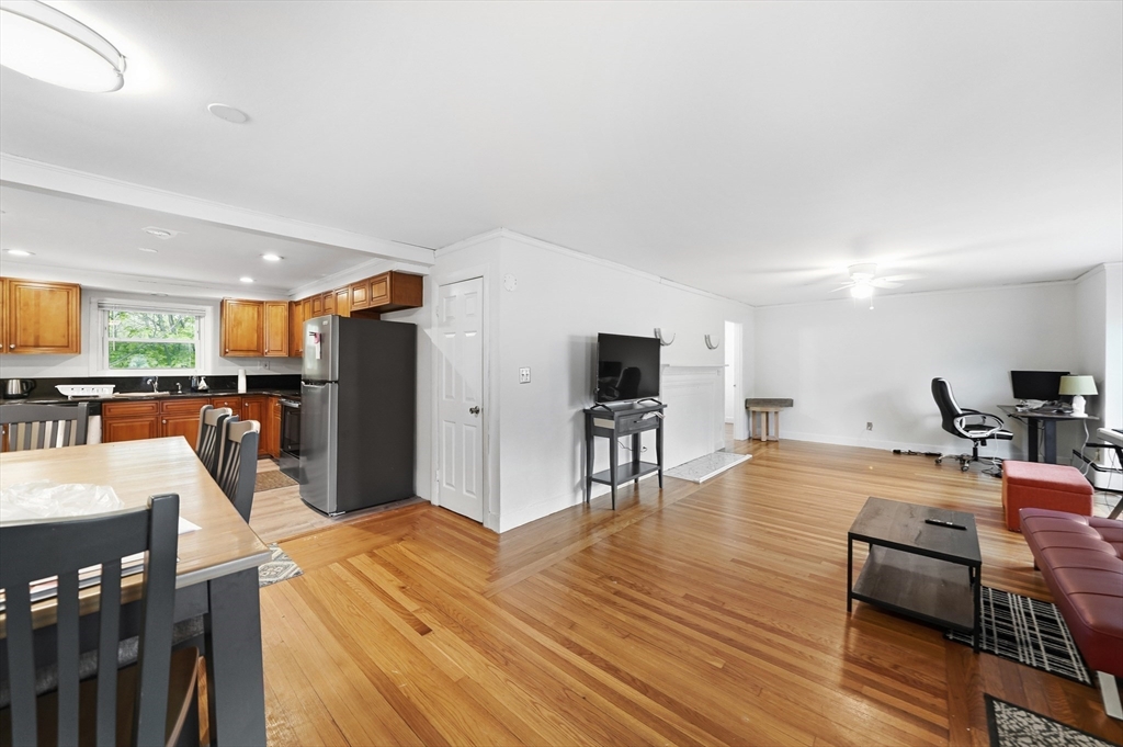 253 Lexington St