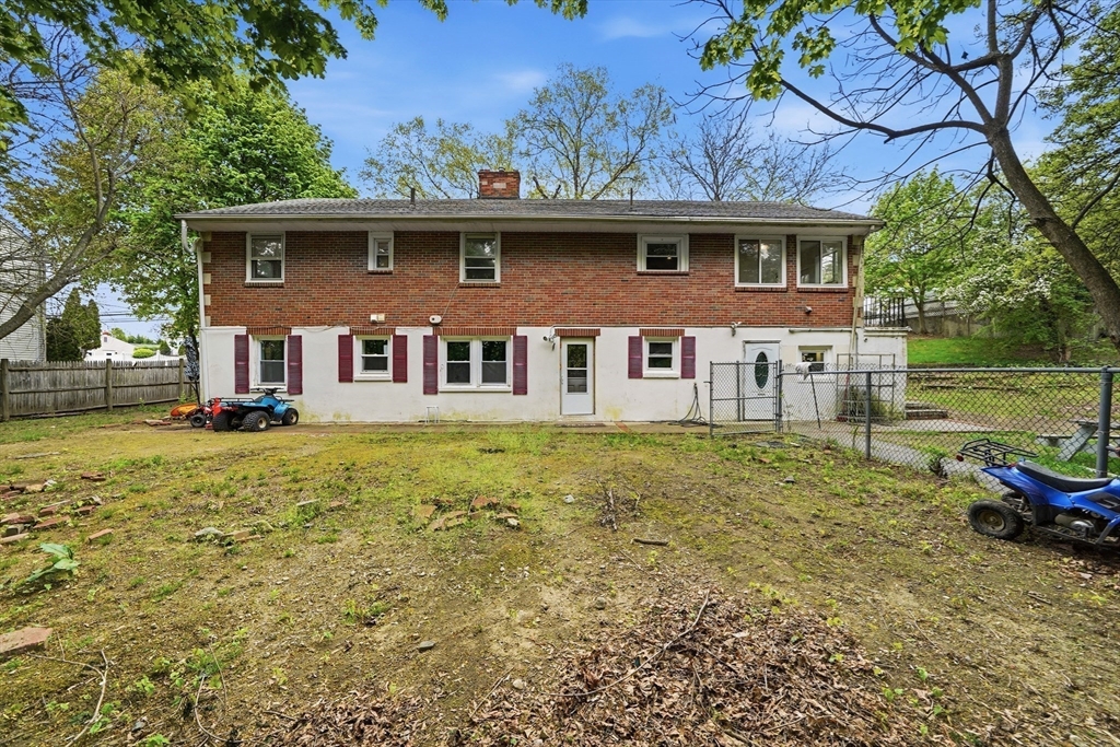 253 Lexington St