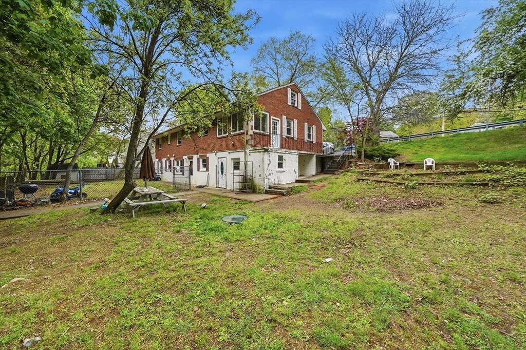 253 Lexington St