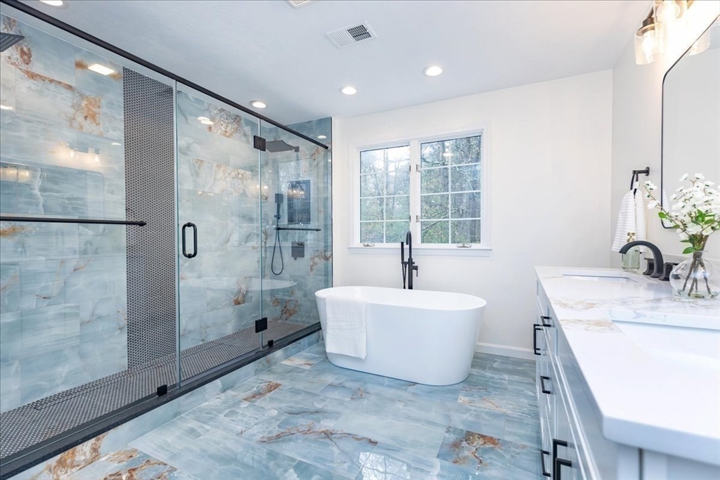 16 Shipley Cir