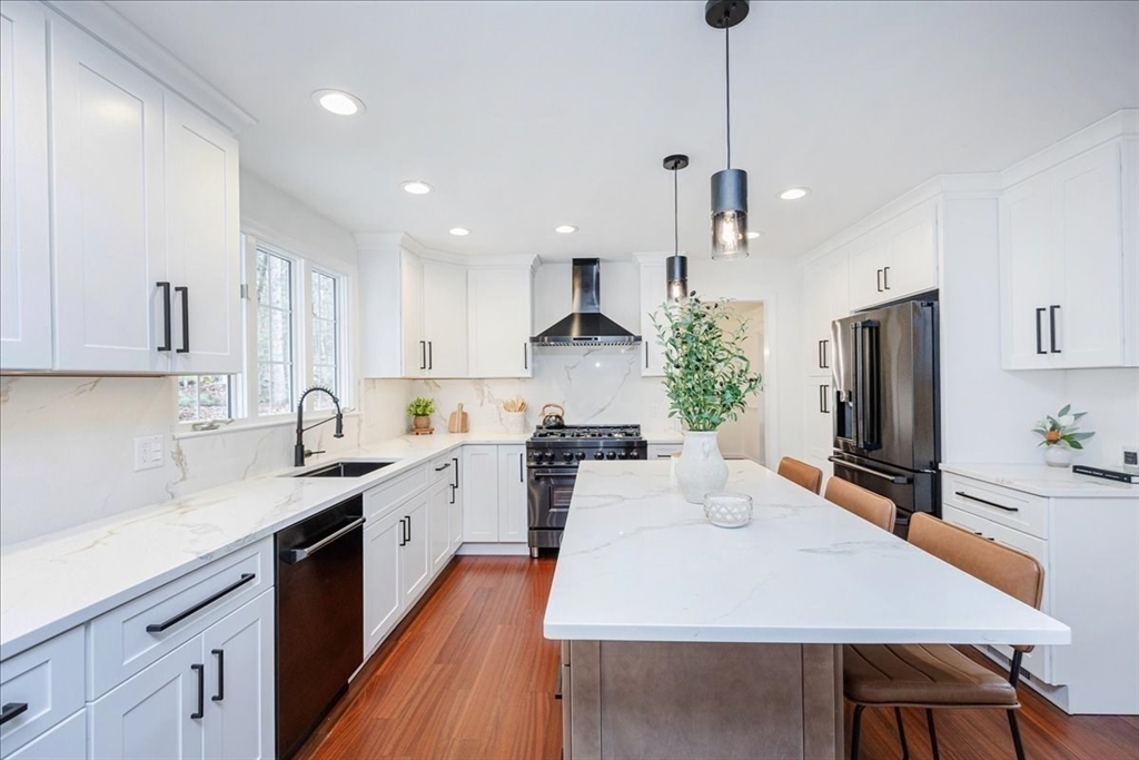 16 Shipley Cir