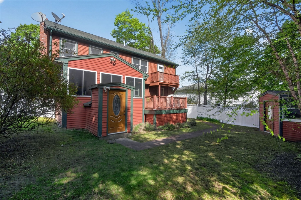 8 Hawthorne St