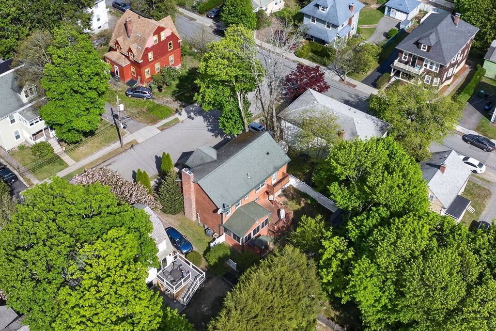 8 Hawthorne St