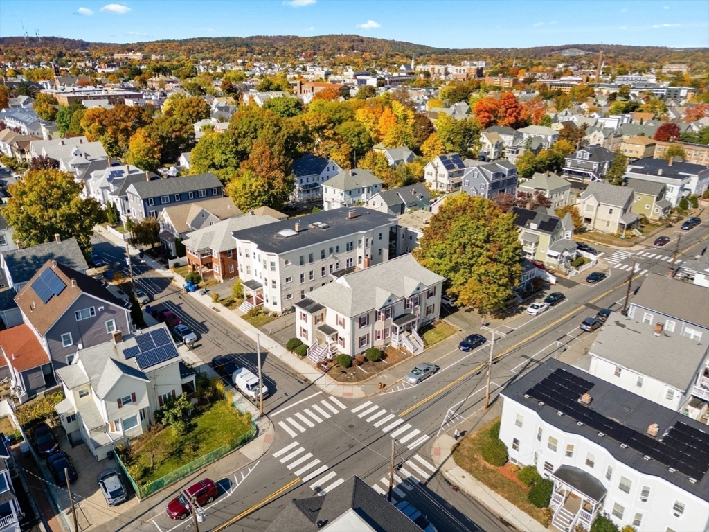 337 Newton Street # 4 Unit: #4