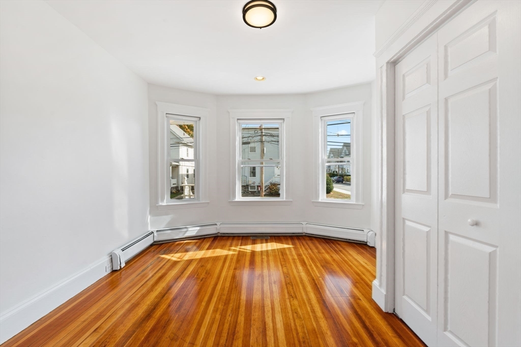 337 Newton Street # 4 Unit: #4