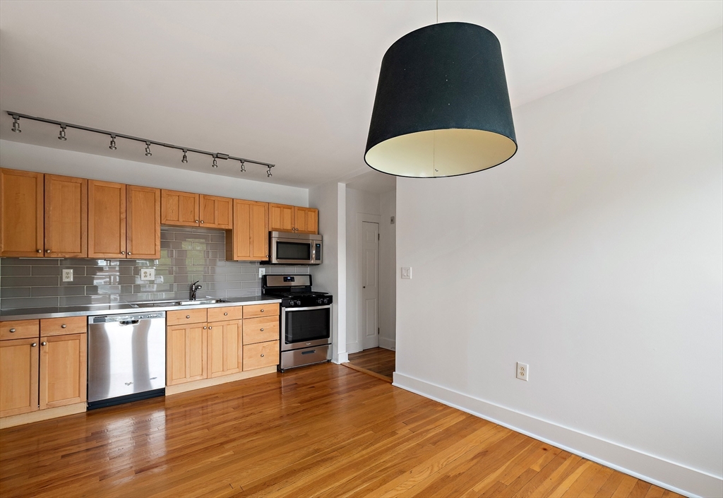 699 Hyde Park Ave # 6