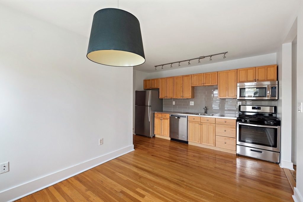 699 Hyde Park Ave # 6