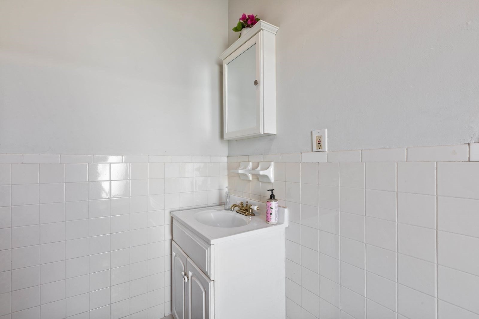 94 Mount Pleasant Avenue # 2