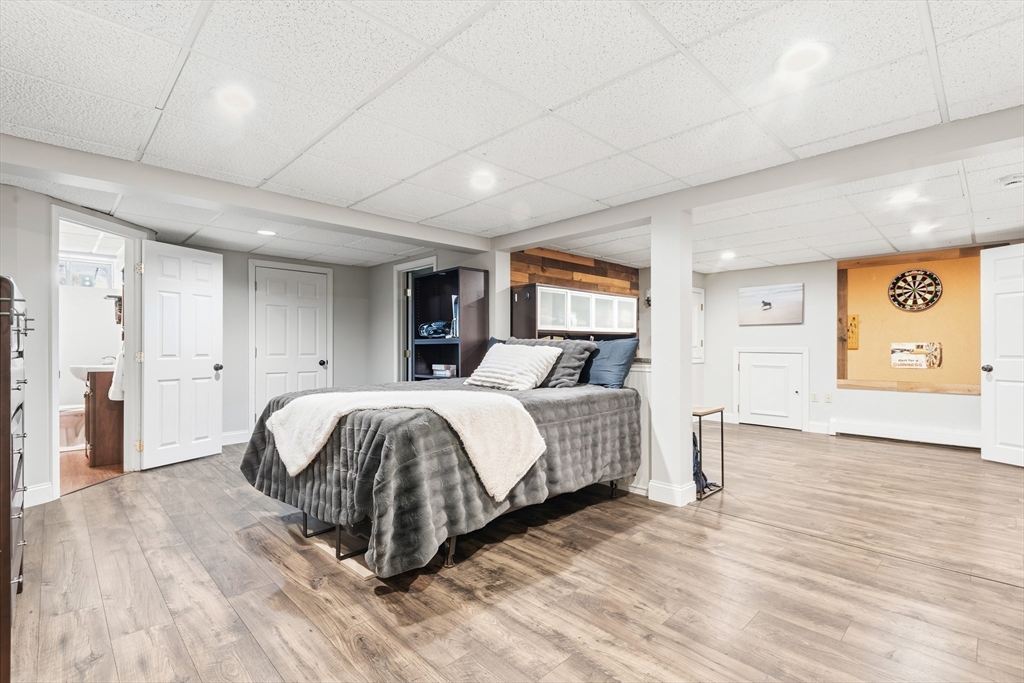 6 Edmunds Way