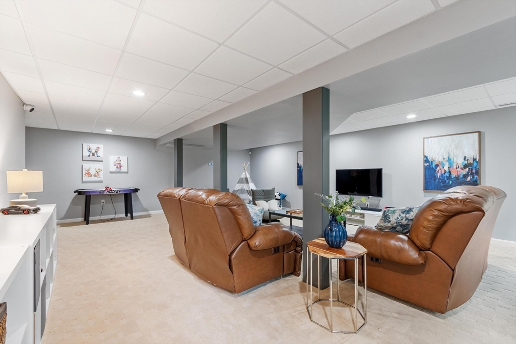 140 Barteau Lane
