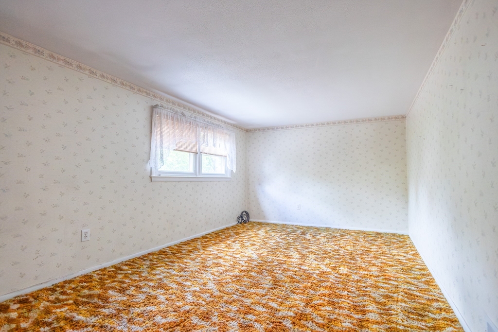 25 Windward Rd
