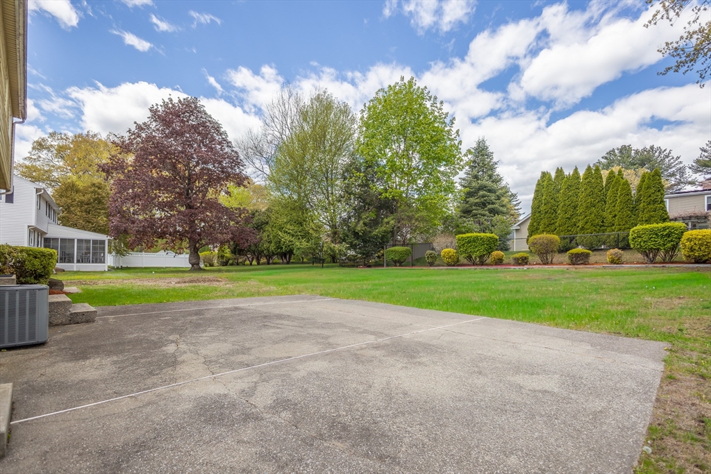 25 Windward Rd