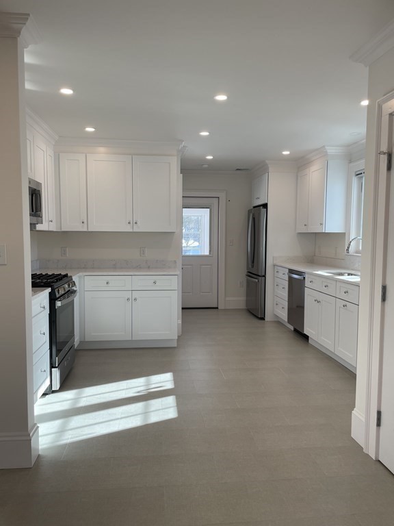 55 Dalton Rd # 1