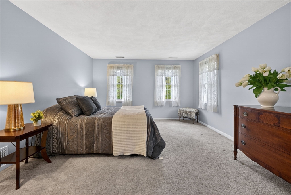 2 Stouffer Cir