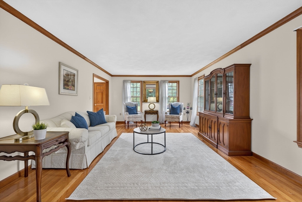 2 Stouffer Cir