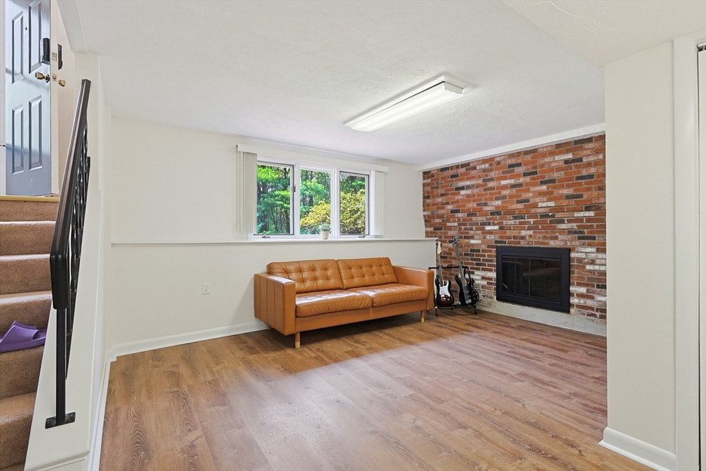 1 Tamworth Rd