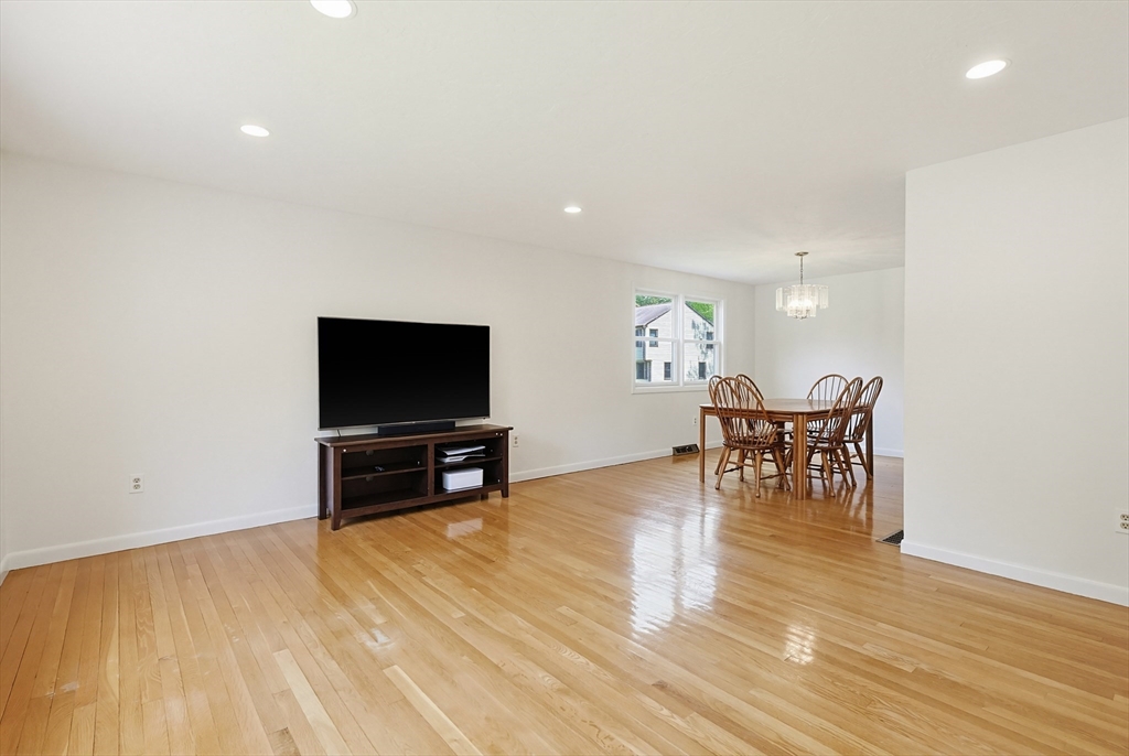 1 Tamworth Rd