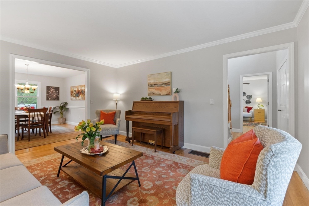 34 Patch Hill Rd