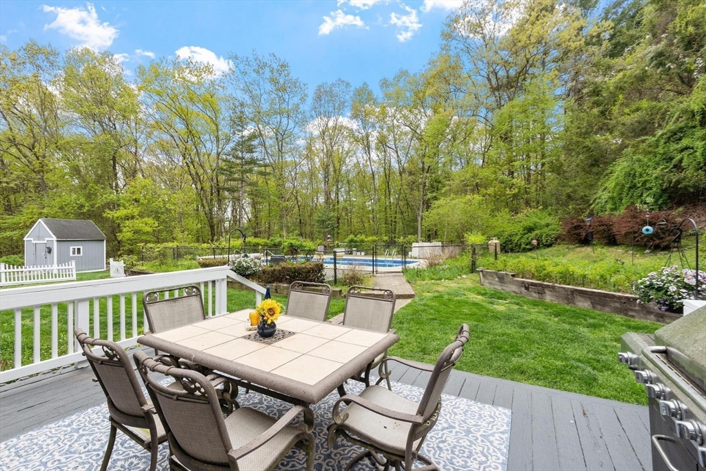 34 Patch Hill Rd